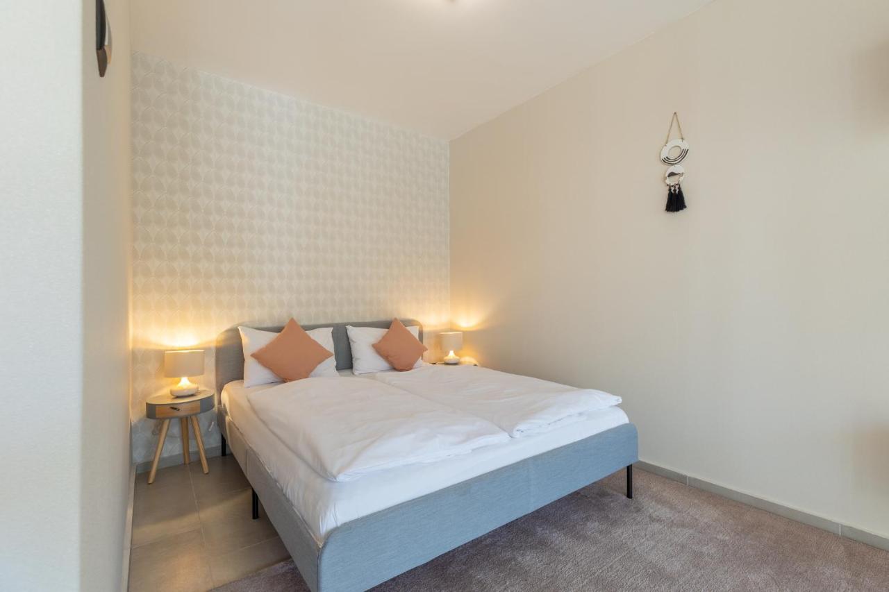 Marinelake Apartman Balatonfoeldvar By Bltn Exterior photo